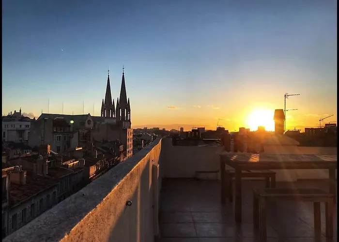 Tres Agreable T2 - Lumineux-Toit Terrasse-Centre