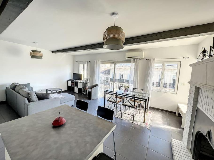Tres Agreable T2 - Lumineux-toit Terrasse-centre * Marseilles
